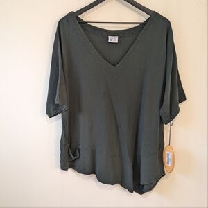Oh My Gauze! Bayou Cotton Gauze V Neck Lagenlook Blouse With Pocket Juniper